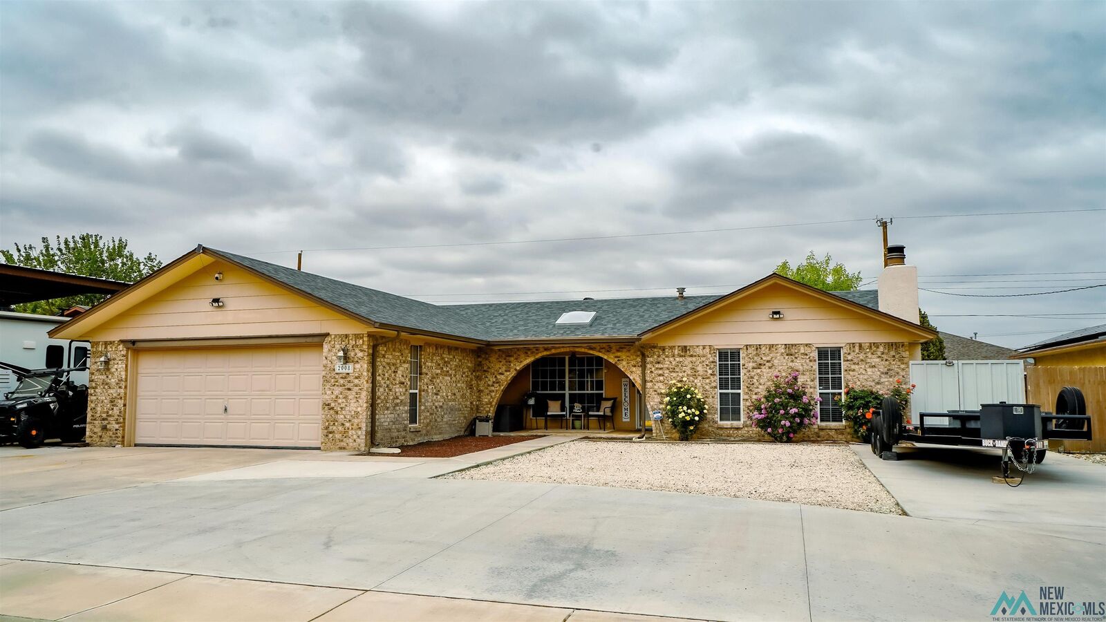 Property Photo: 2008 W Briscoe Avenue NM 88210
