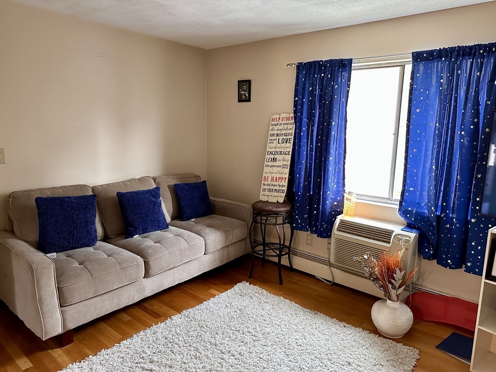 Property Photo:  1 Dunns Hill Rd. 5  MA 02169 