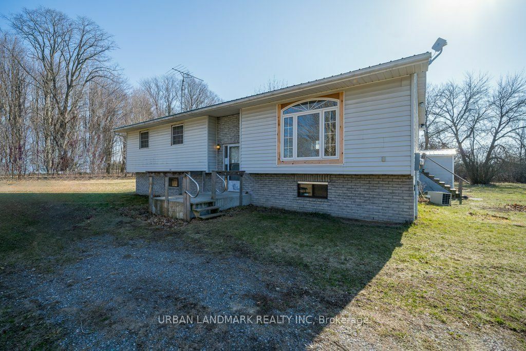 Property Photo:  703 County Road 24 Rd  ON K0K 2P0 