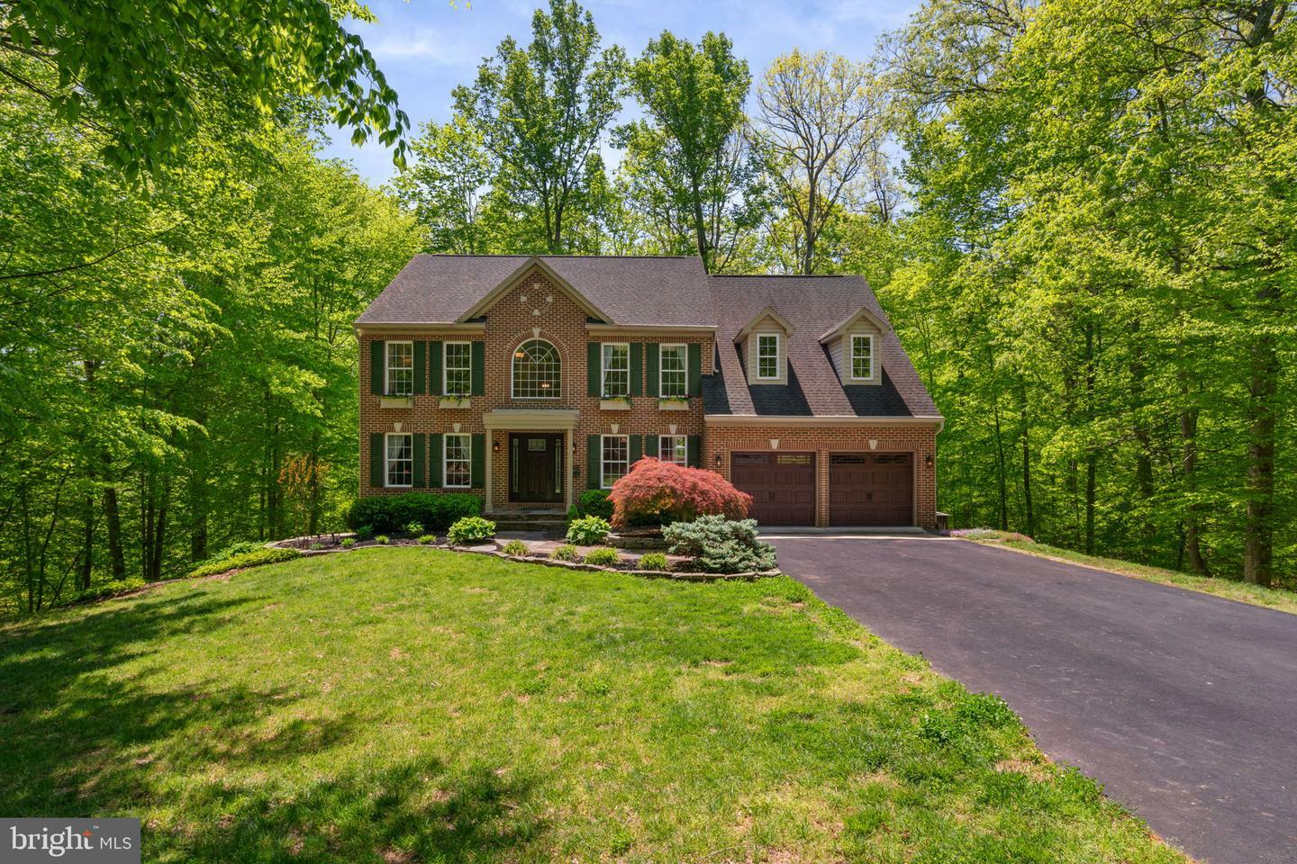 Property Photo:  7715 Knightshayes Drive  VA 20111 