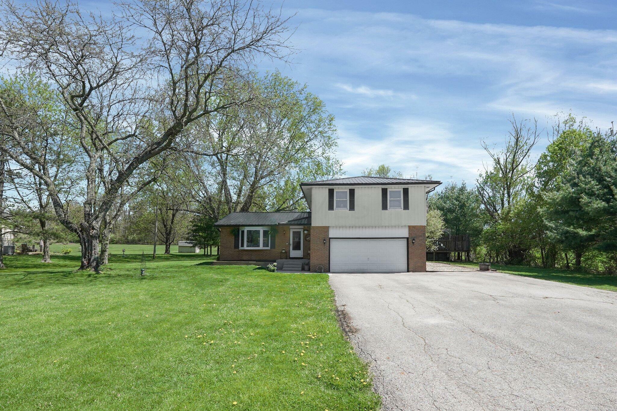 Property Photo:  173 Meadow Drive SW  OH 43062 