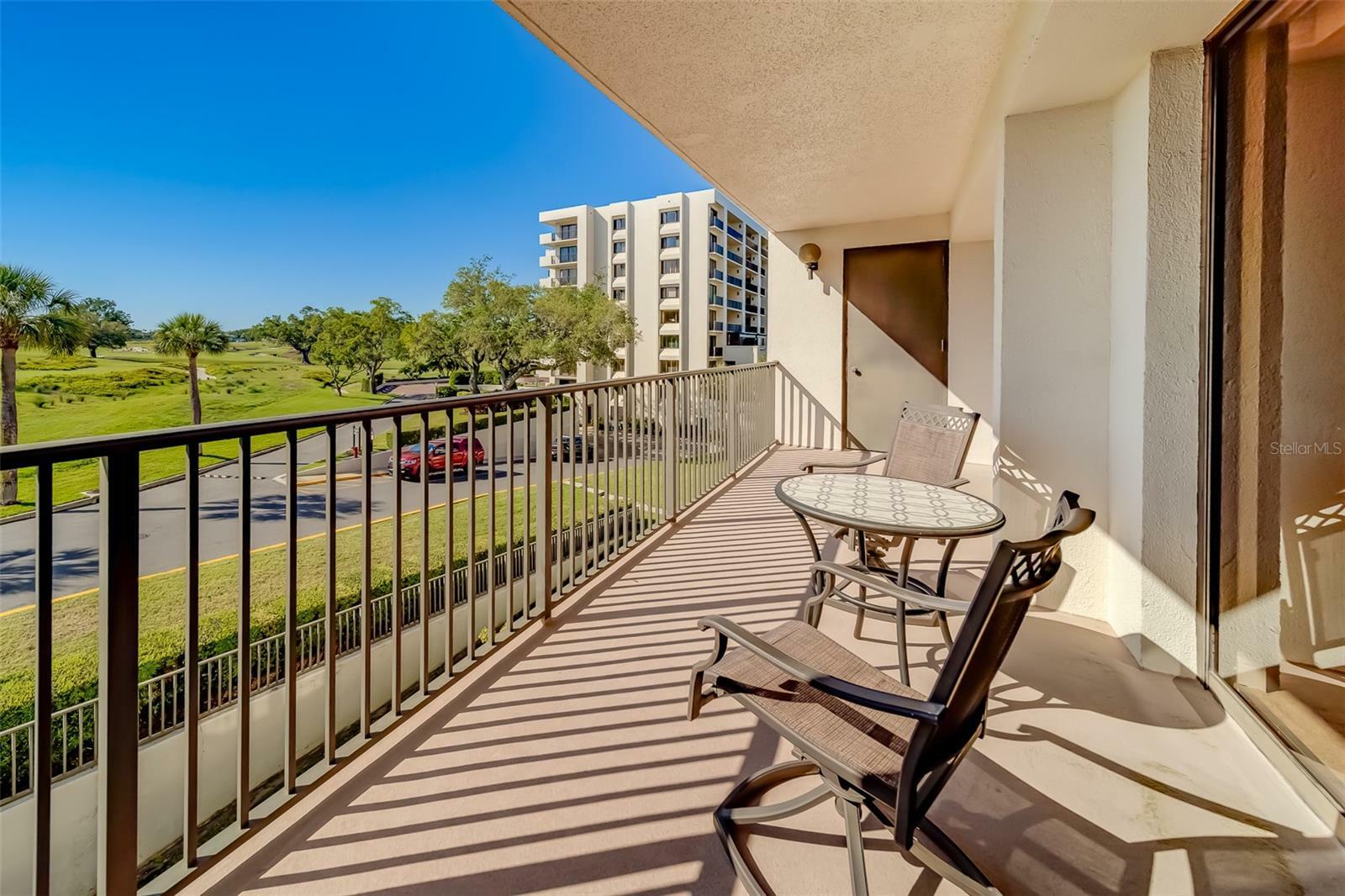 Property Photo:  6 Belleview Boulevard 302  FL 33756 