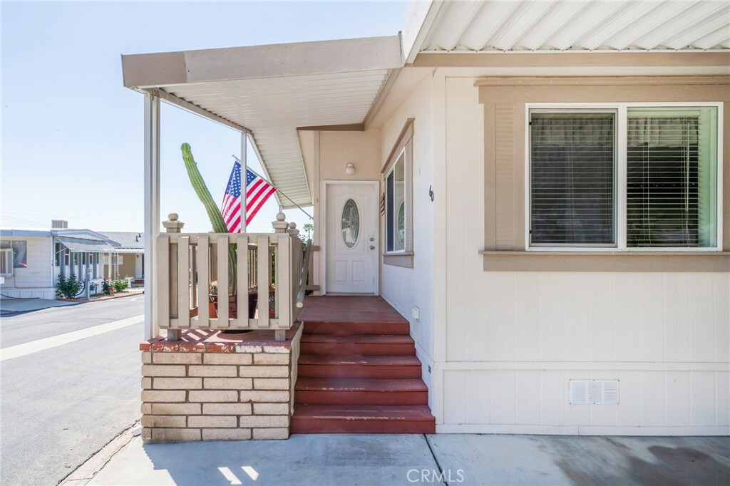 Property Photo:  1700 S State Street 60  CA 92543 