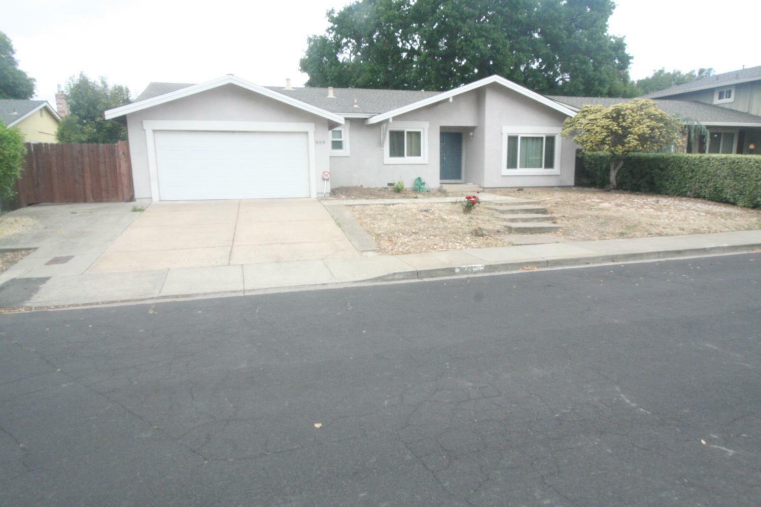 Property Photo:  959 San Simeon Drive  CA 94518 