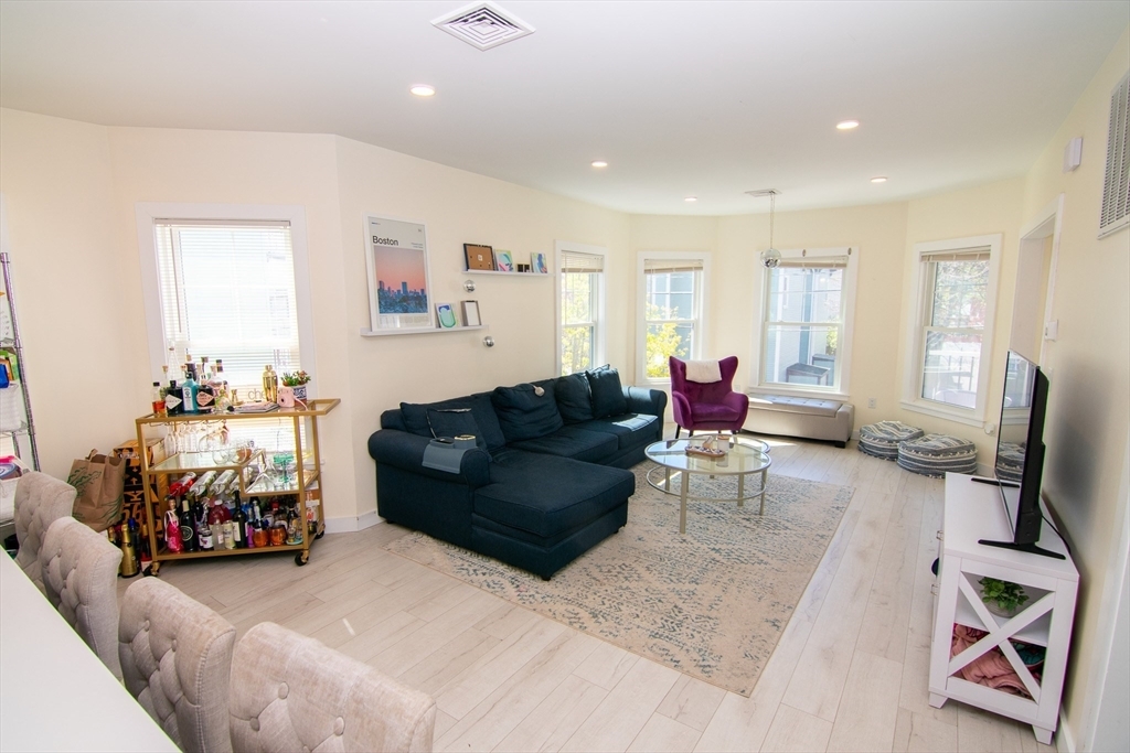 Property Photo: 3 Evergreen Ave 3 MA 02145