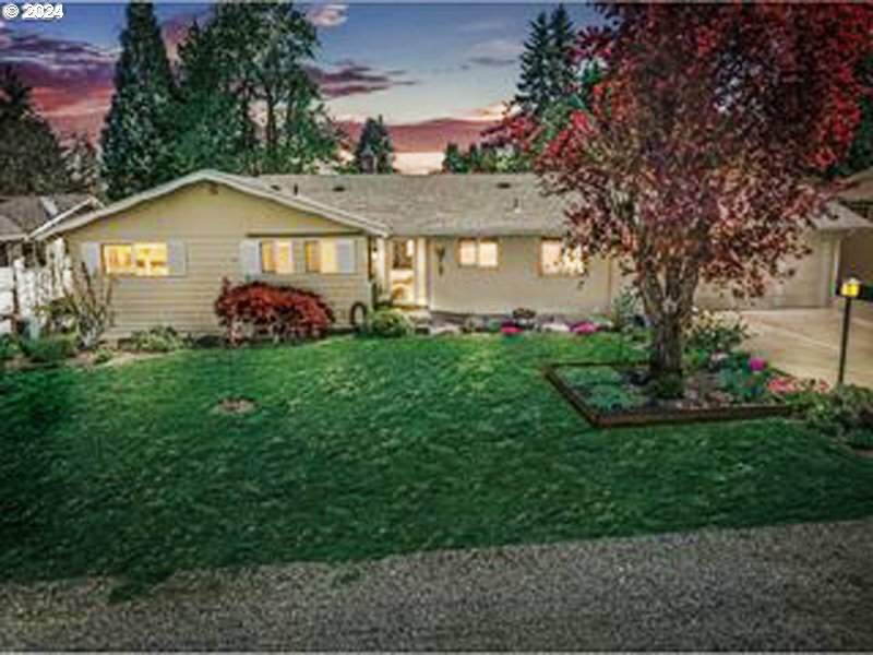 4915 NW Esther St  Vancouver WA 98663 photo