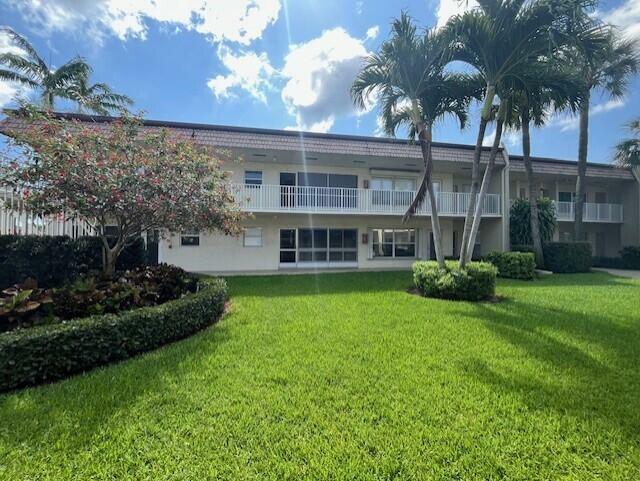 Property Photo:  632 Snug Harbor Drive D2  FL 33435 