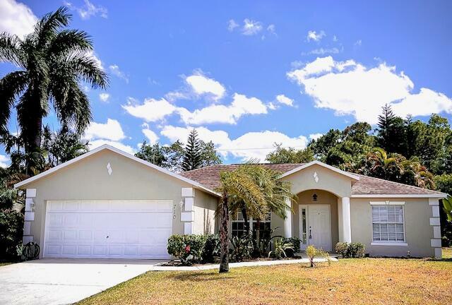 Property Photo:  710 SE Lighthouse Avenue  FL 34983 