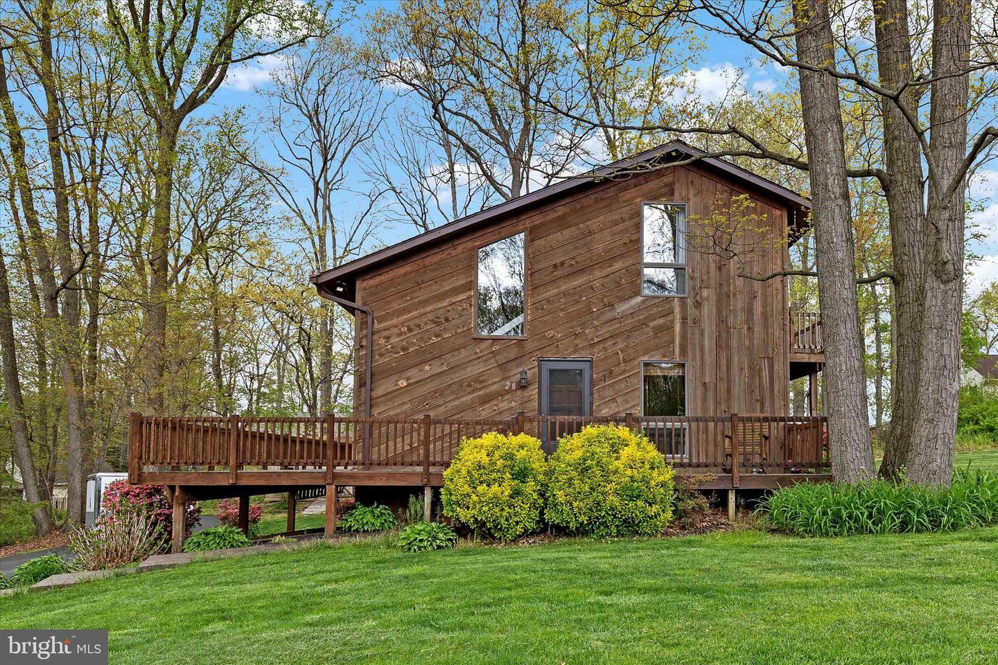 Property Photo:  28 Laurel Hill Drive  PA 17566 