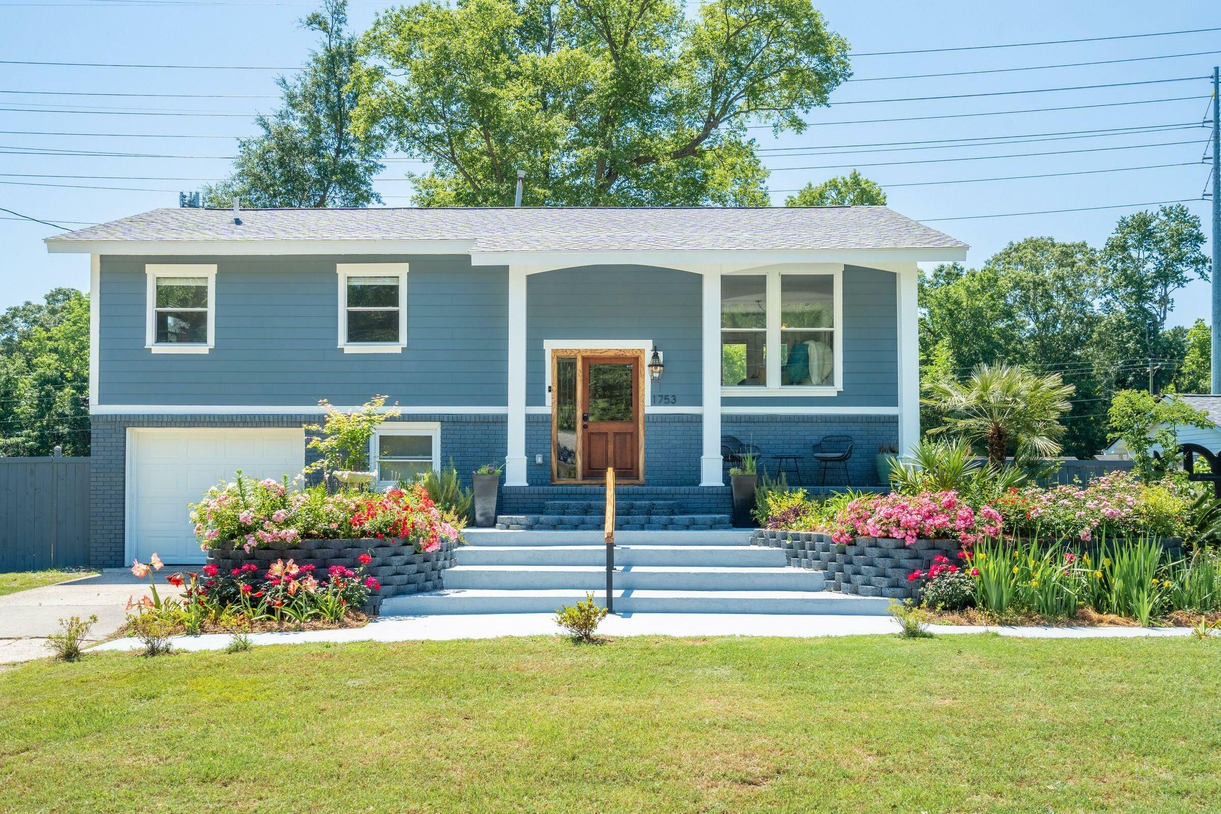 Property Photo: 1753 Pittsford Circle SC 29412