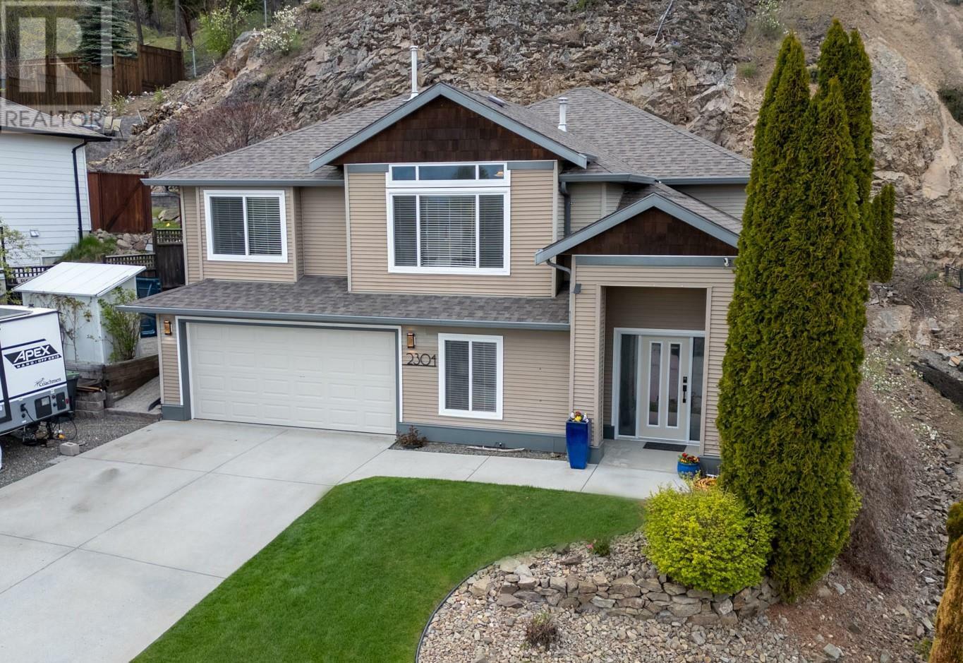 2304 Shannon Heights Place  West Kelowna BC V4T 2V2 photo