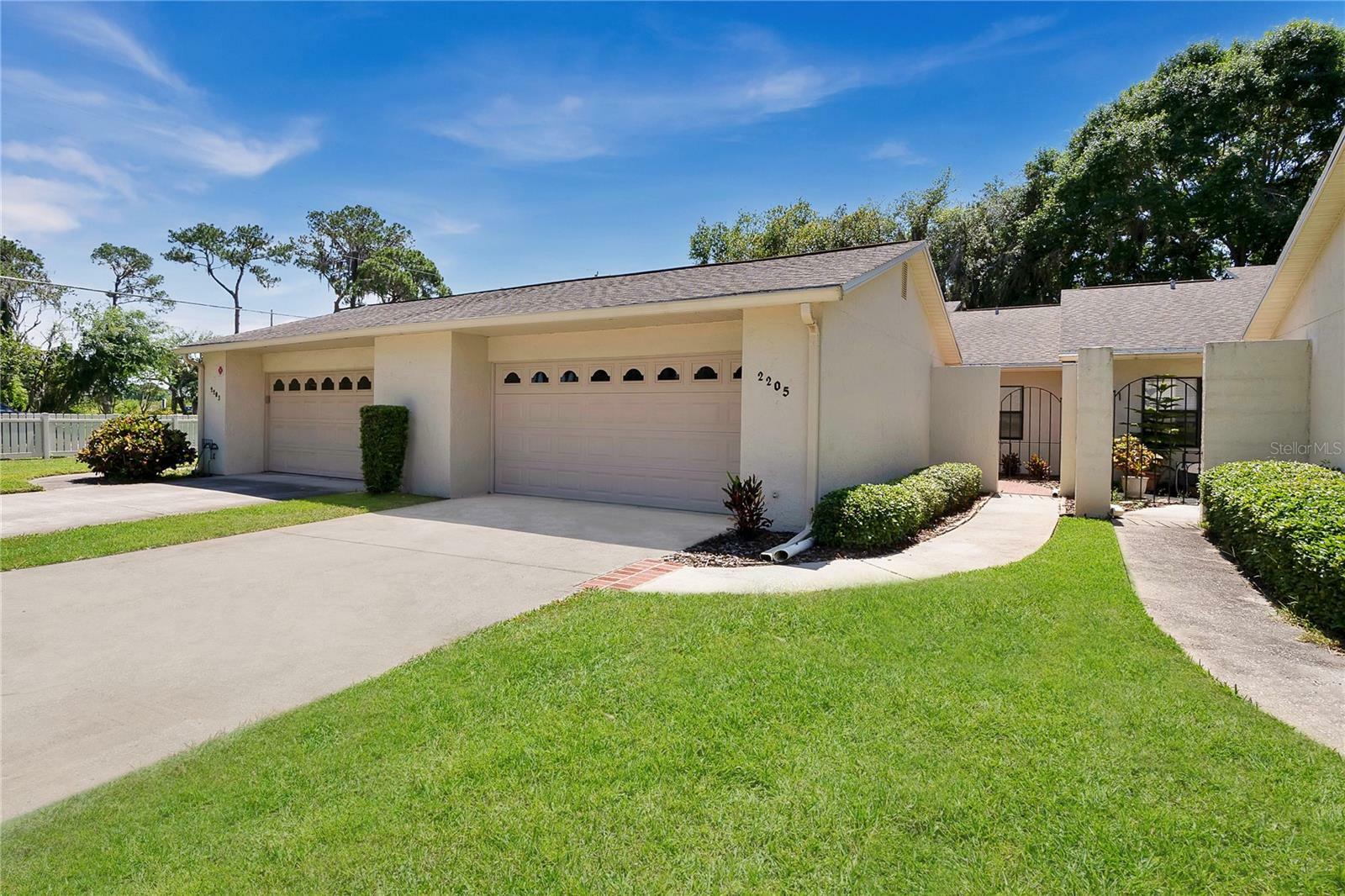 Property Photo:  2205 Cypress Cove Drive  FL 32778 