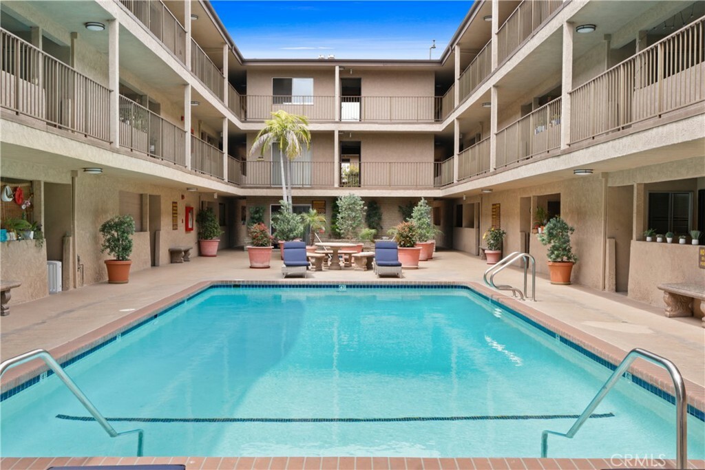 Property Photo:  2501 W Redondo Beach Boulevard 238  CA 90249 