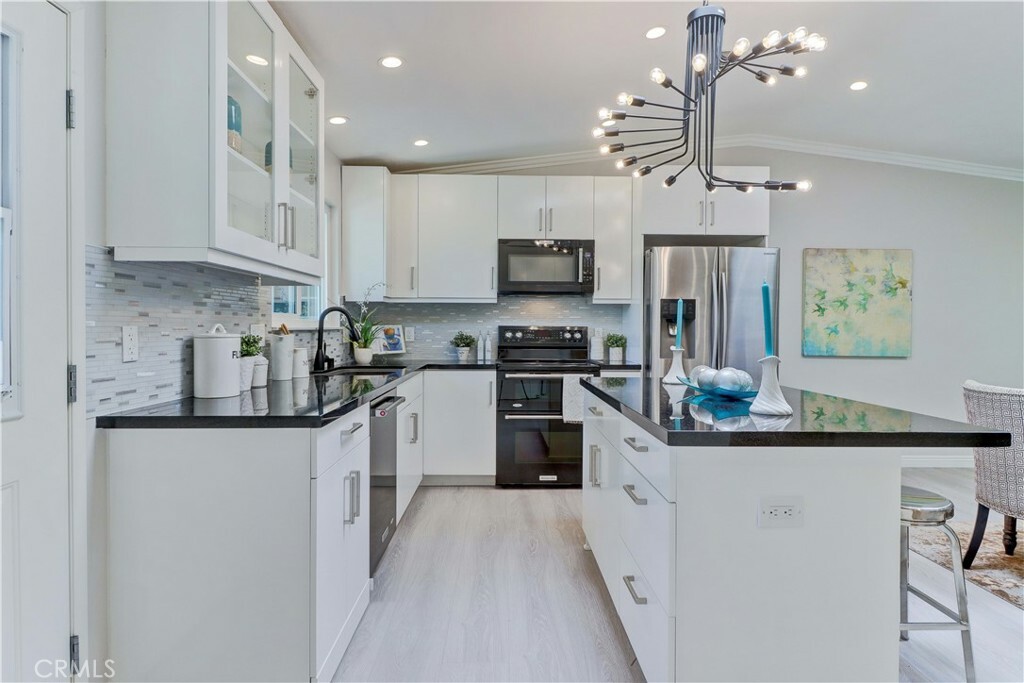 Property Photo:  786 Via Los Altos B  CA 92637 