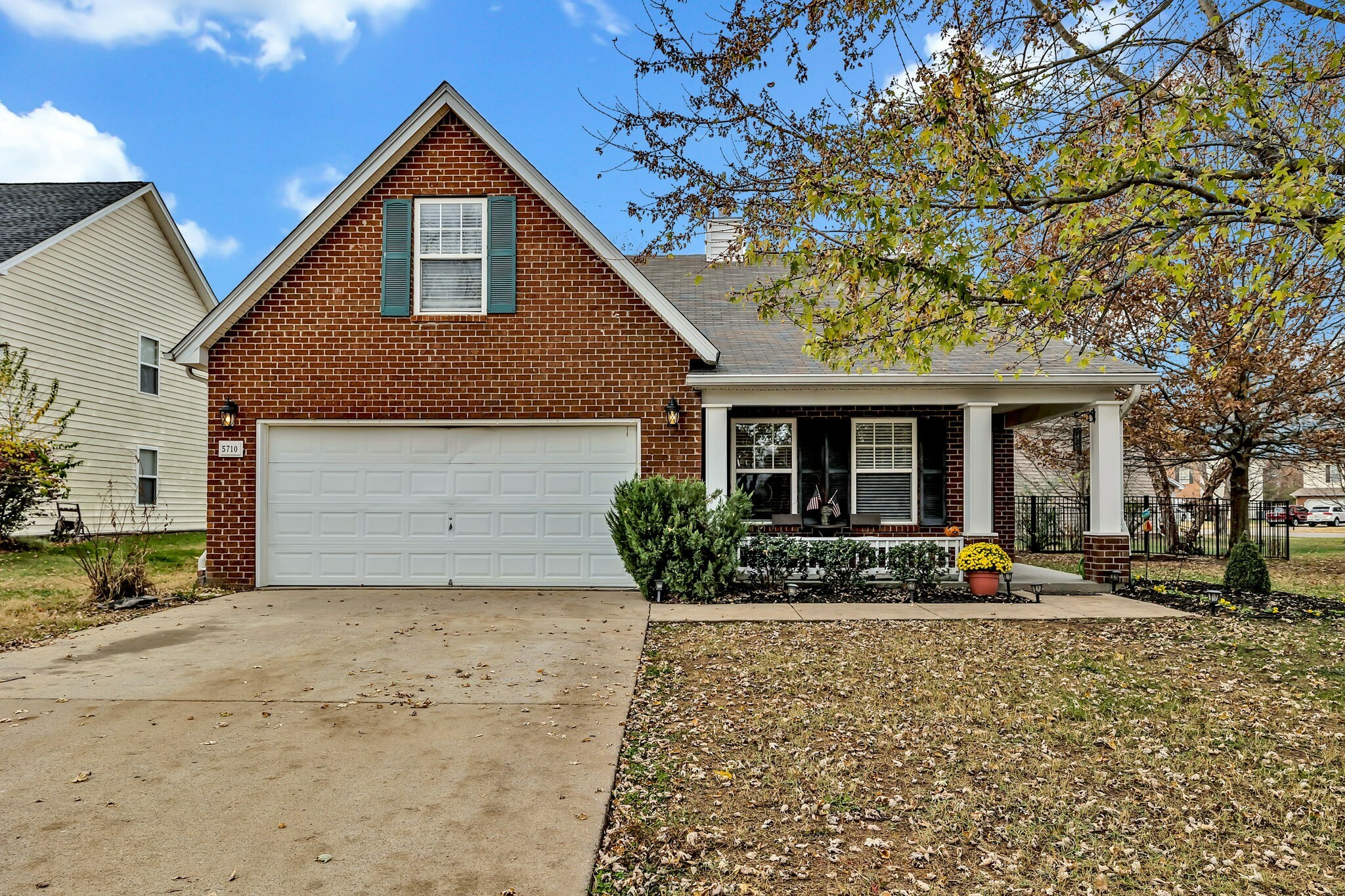 5710 Roxbury Dr  Murfreesboro TN 37128 photo