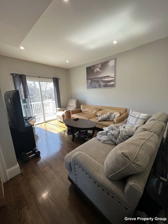 Property Photo: 55 Mount Vernon Street 3 MA 02125