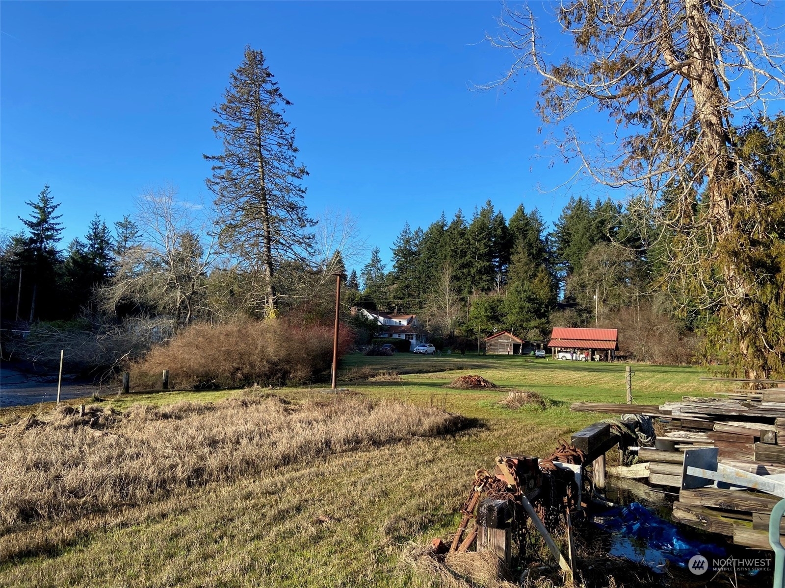 Property Photo:  7190 NE Eagle Harbor Drive  WA 98110 