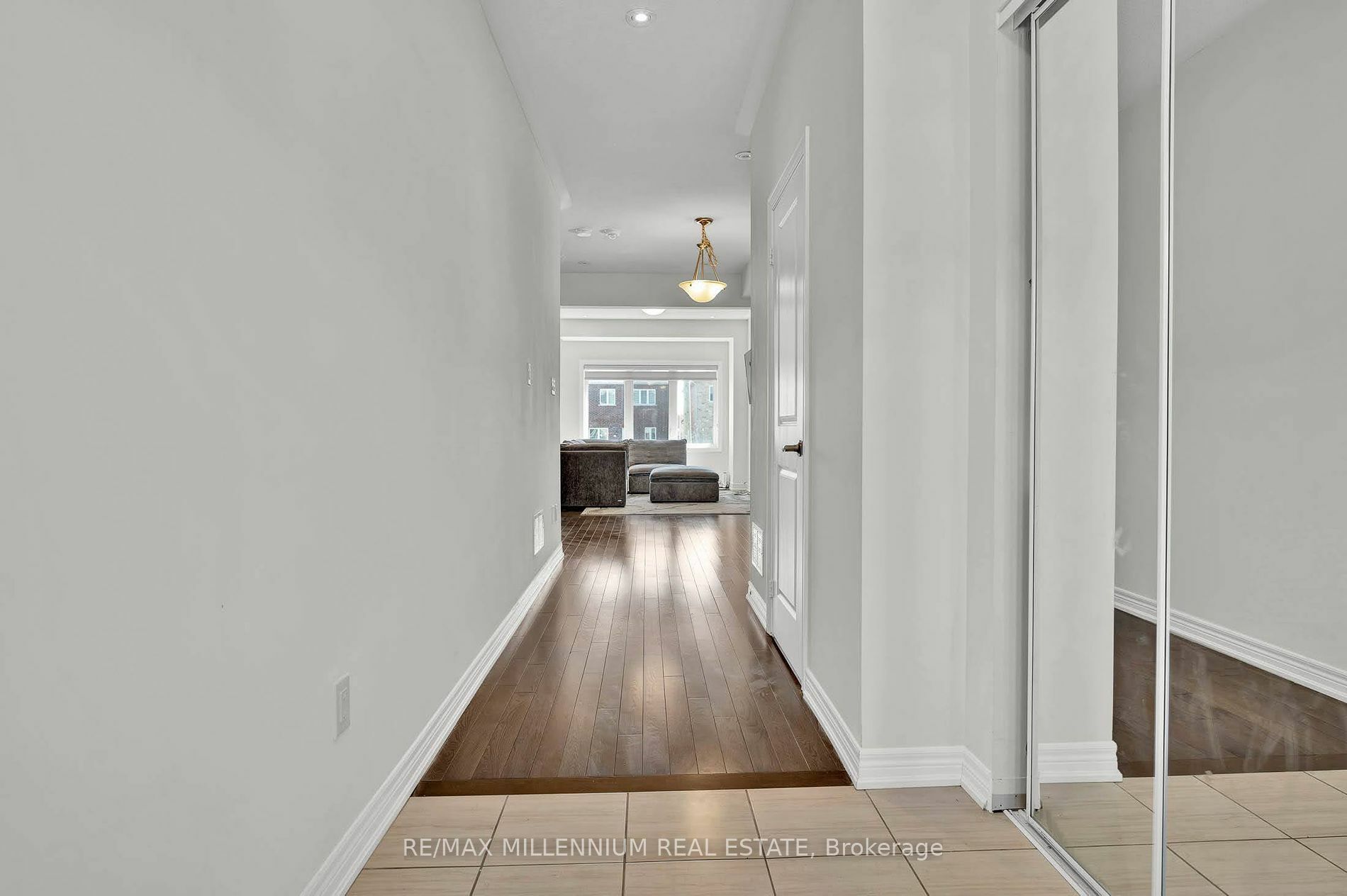 Property Photo:  142 Seeley Ave  ON N0C 1B0 