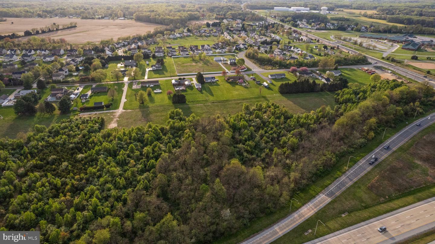 Property Photo:  1906 McCoy Road  DE 19701 