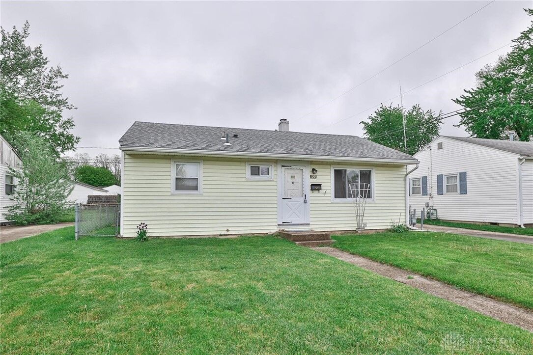 Property Photo:  900 Mount Joy Street  OH 45505 