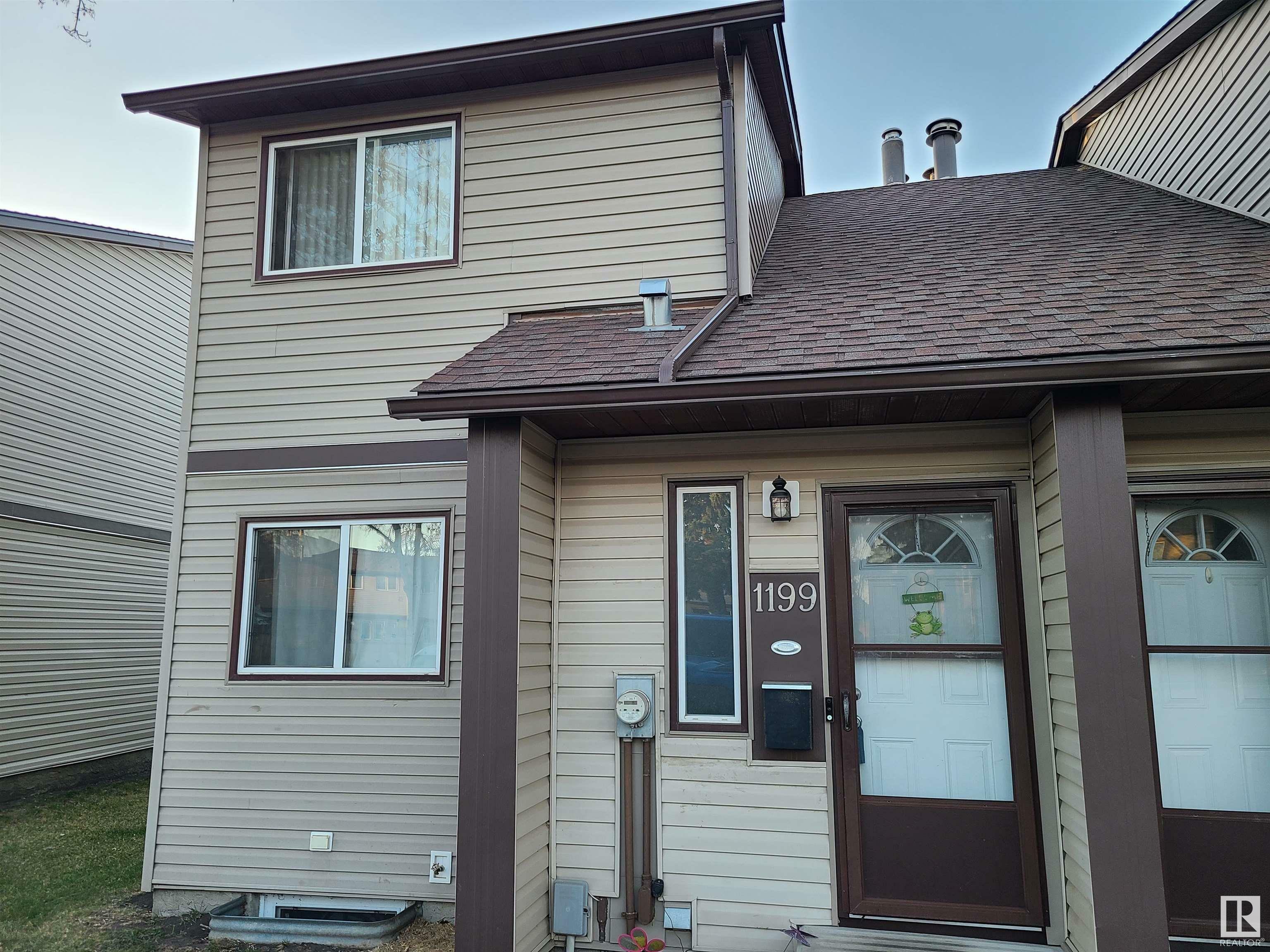 Property Photo:  1199 Hooke Road NW  AB T5A 4A5 
