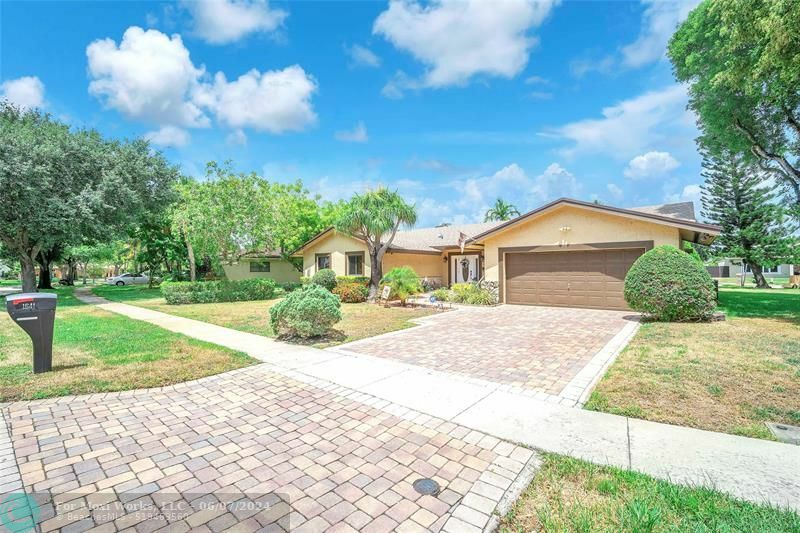 Property Photo:  1641 SW 54 Terrace  FL 33317 