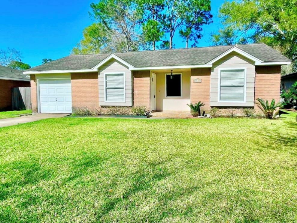 Property Photo:  16915 Forest Bend Avenue  TX 77546 