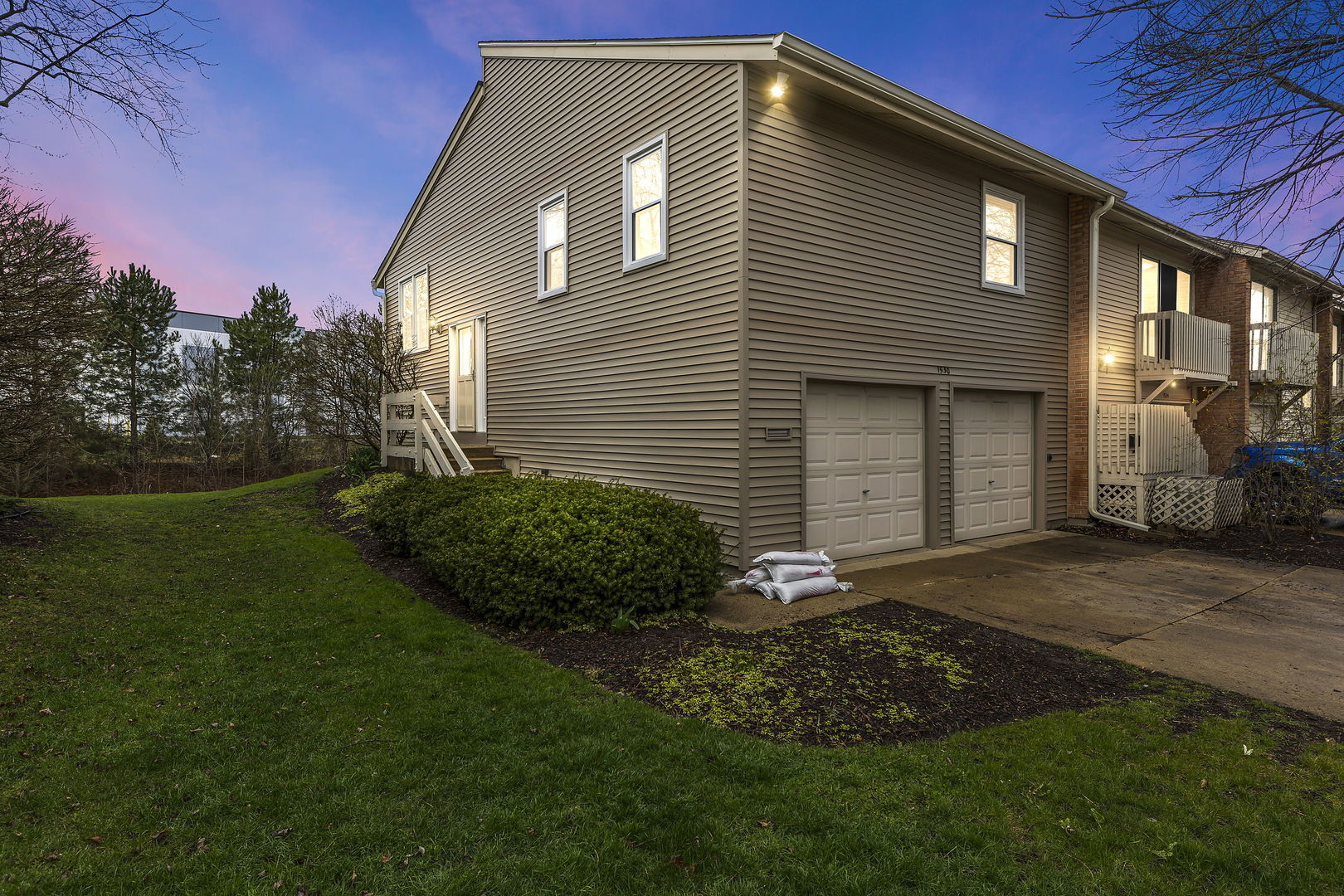 Property Photo:  1530 Elder Drive  IL 60506 