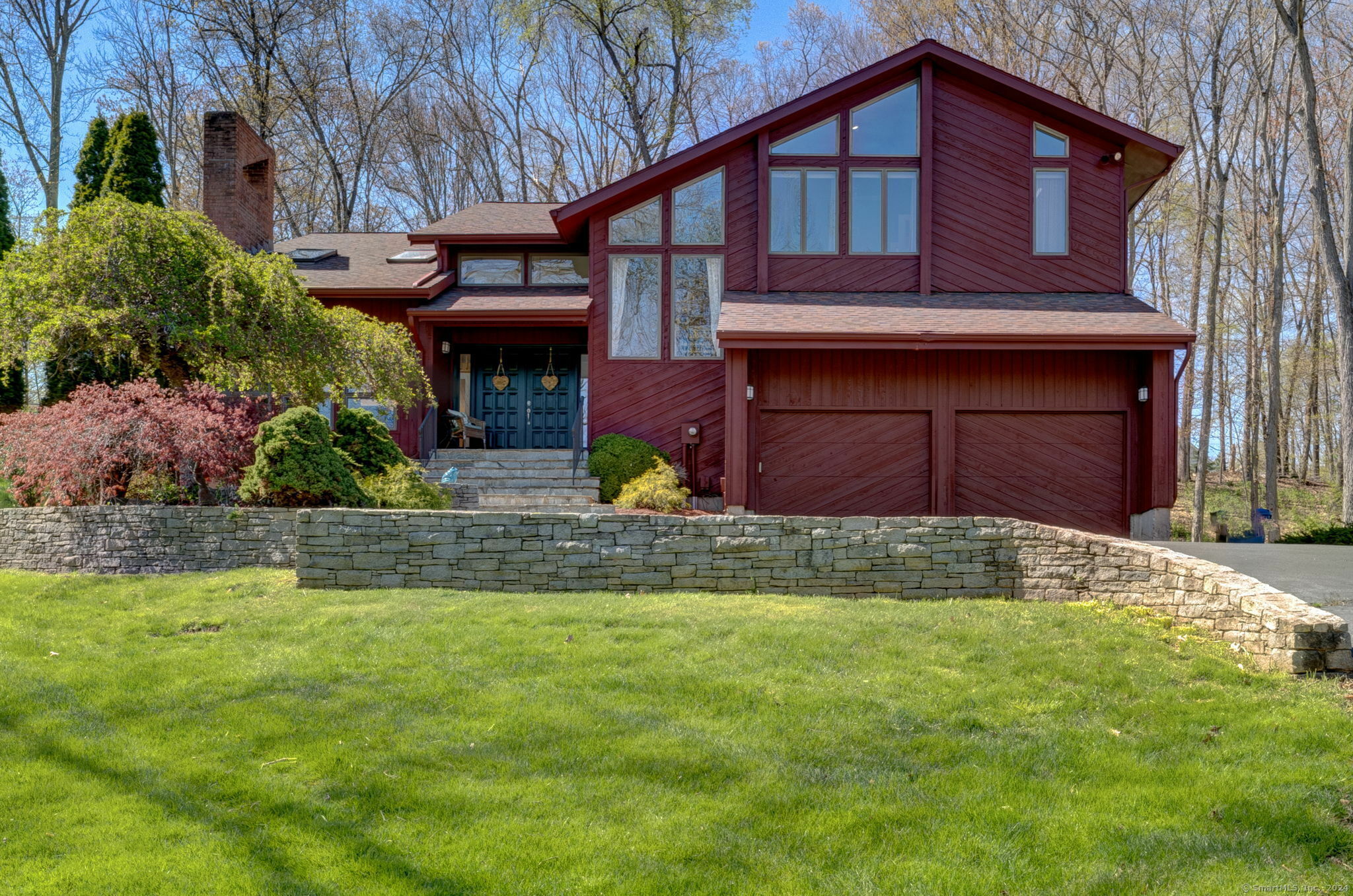 Property Photo:  114 Castlewood Drive  CT 06037 