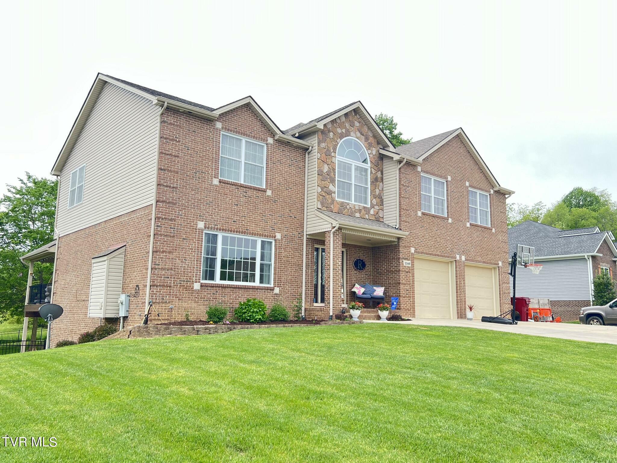 Property Photo: 1160 Broad Leaf Drive TN 37601