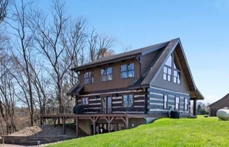 Property Photo: 725 Riverbends Drive PA 16049