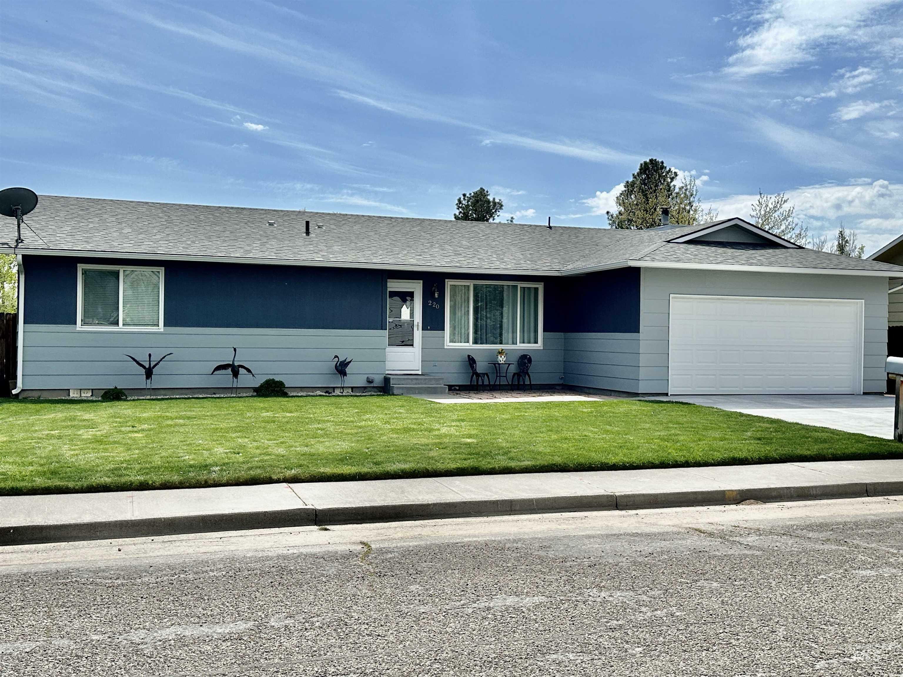 Property Photo:  220 Goodall  ID 83647 