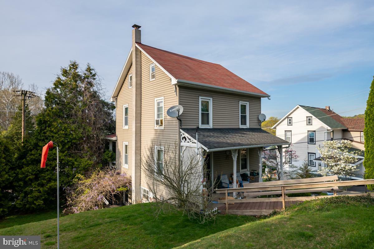 Property Photo:  100 Walnut Street  PA 19540 