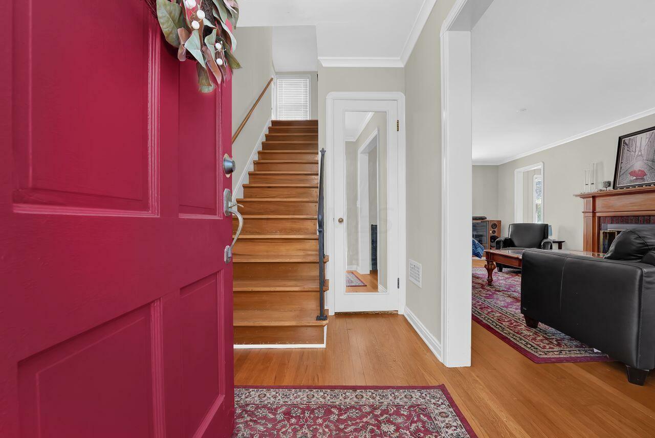 Property Photo: 1139 W Church Street OH 43055