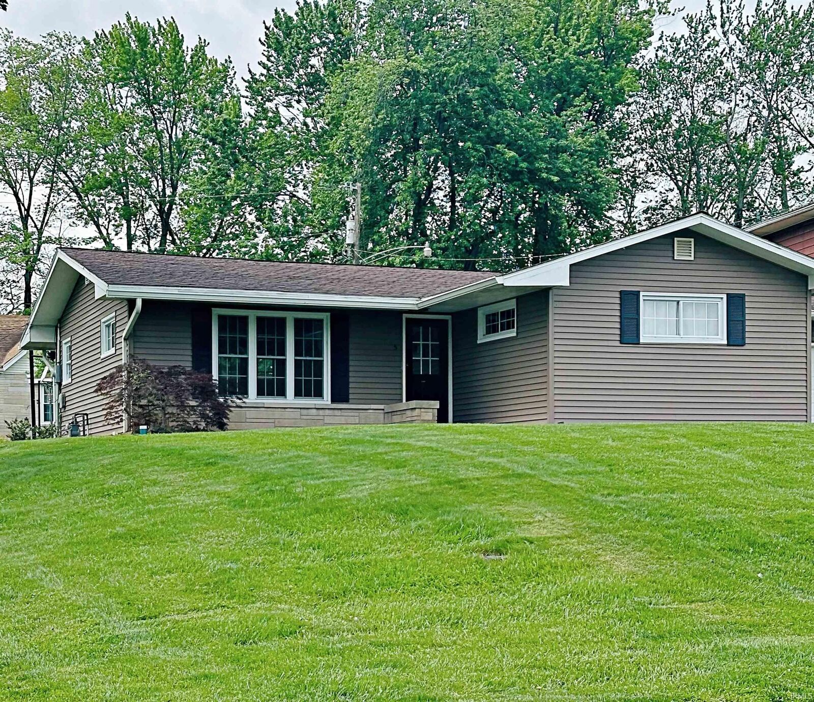 Property Photo:  5 Terrace Park Drive  IN 47501 