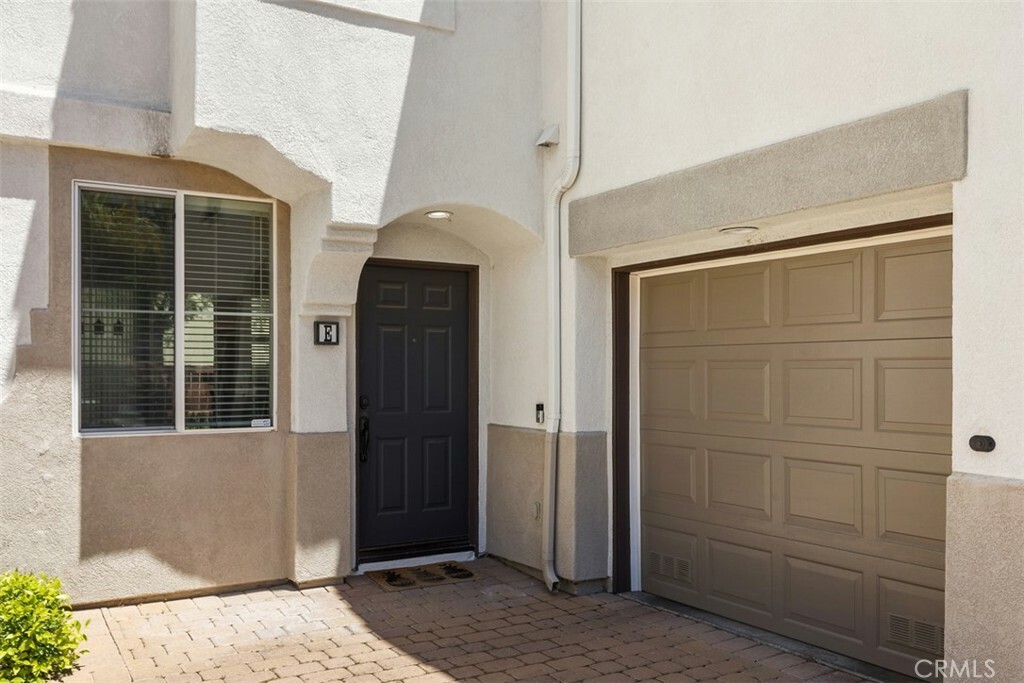 Property Photo:  30262 Sunbreeze  CA 92563 