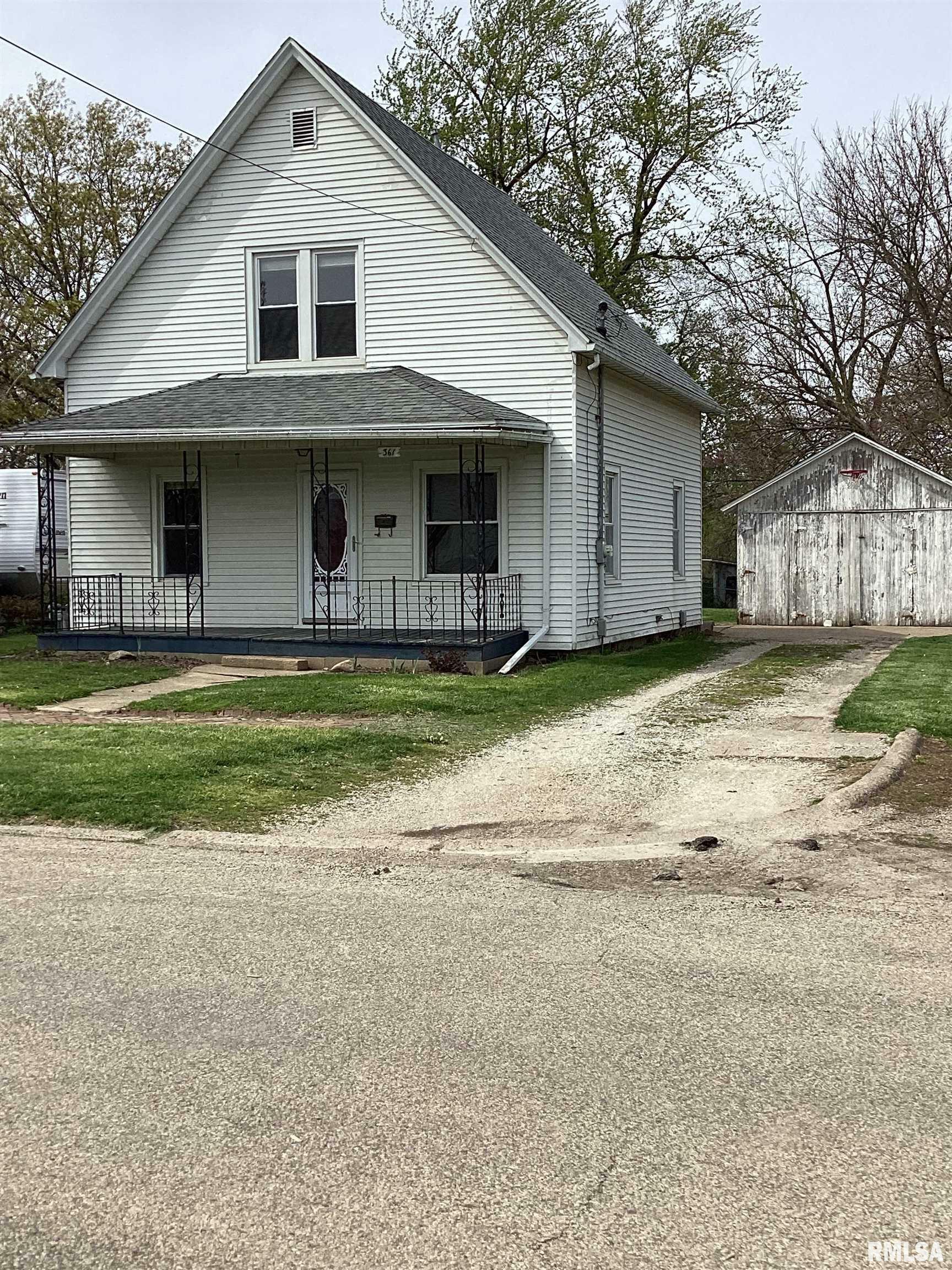 Property Photo:  361 W Spruce Street  IL 61520 