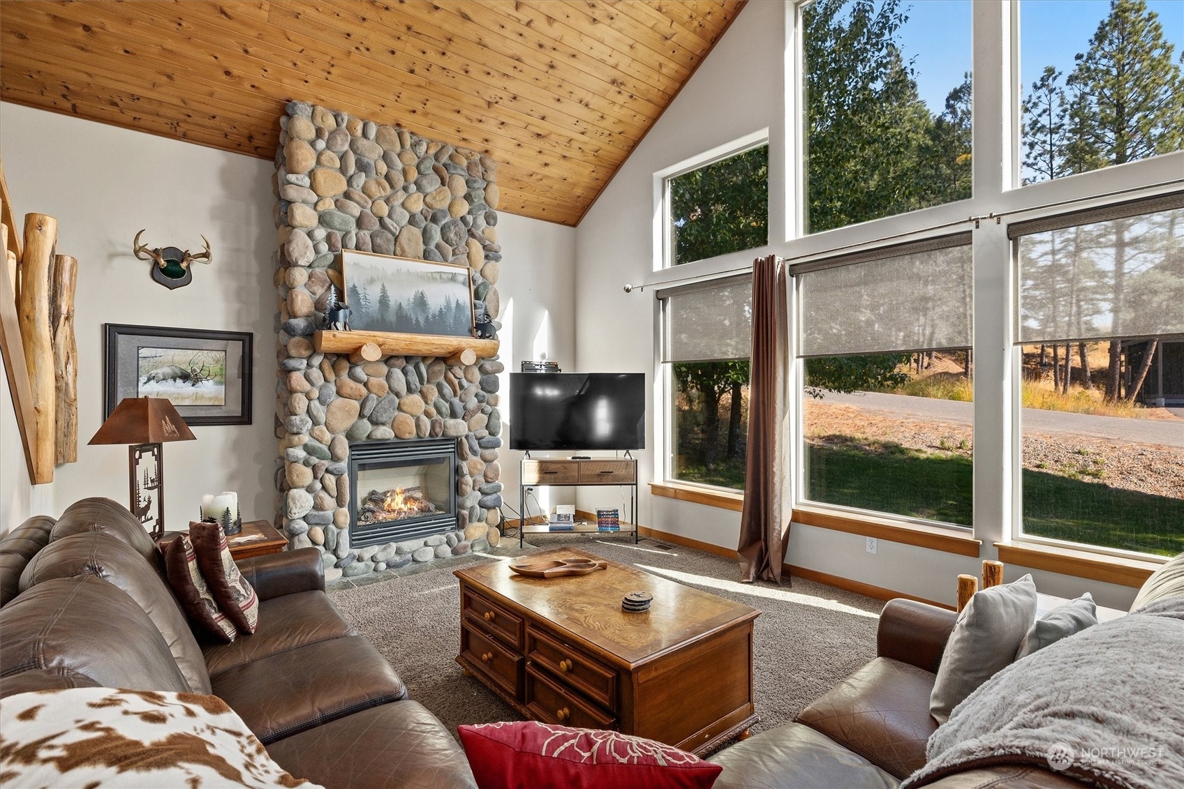 Property Photo:  21  Paintbrush Lane  WA 98940 