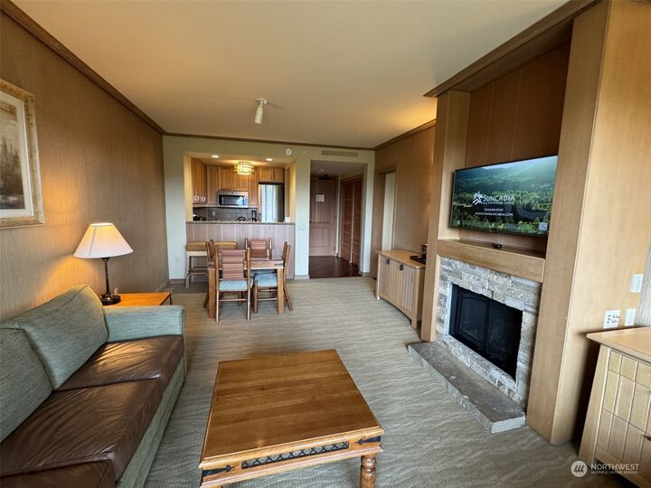 Property Photo:  3600 Suncadia Trail 4059  WA 98922 