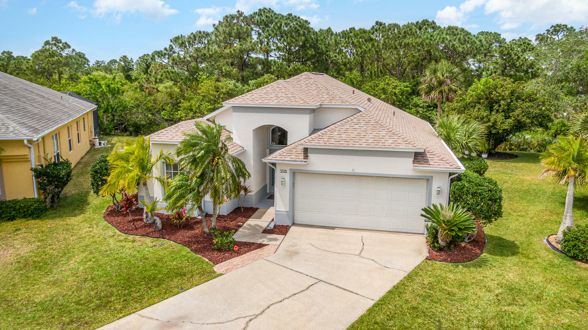 Property Photo:  5316 Turnstone Court  FL 32955 