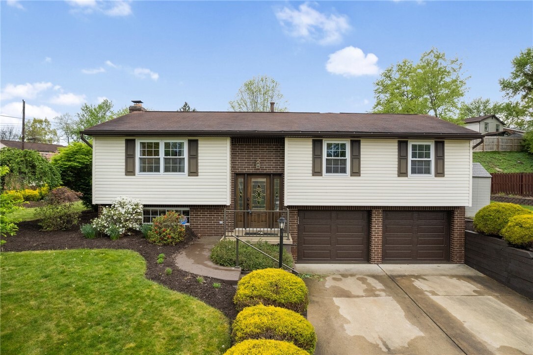 Property Photo: 3810 Logan Ferry Rd PA 15239
