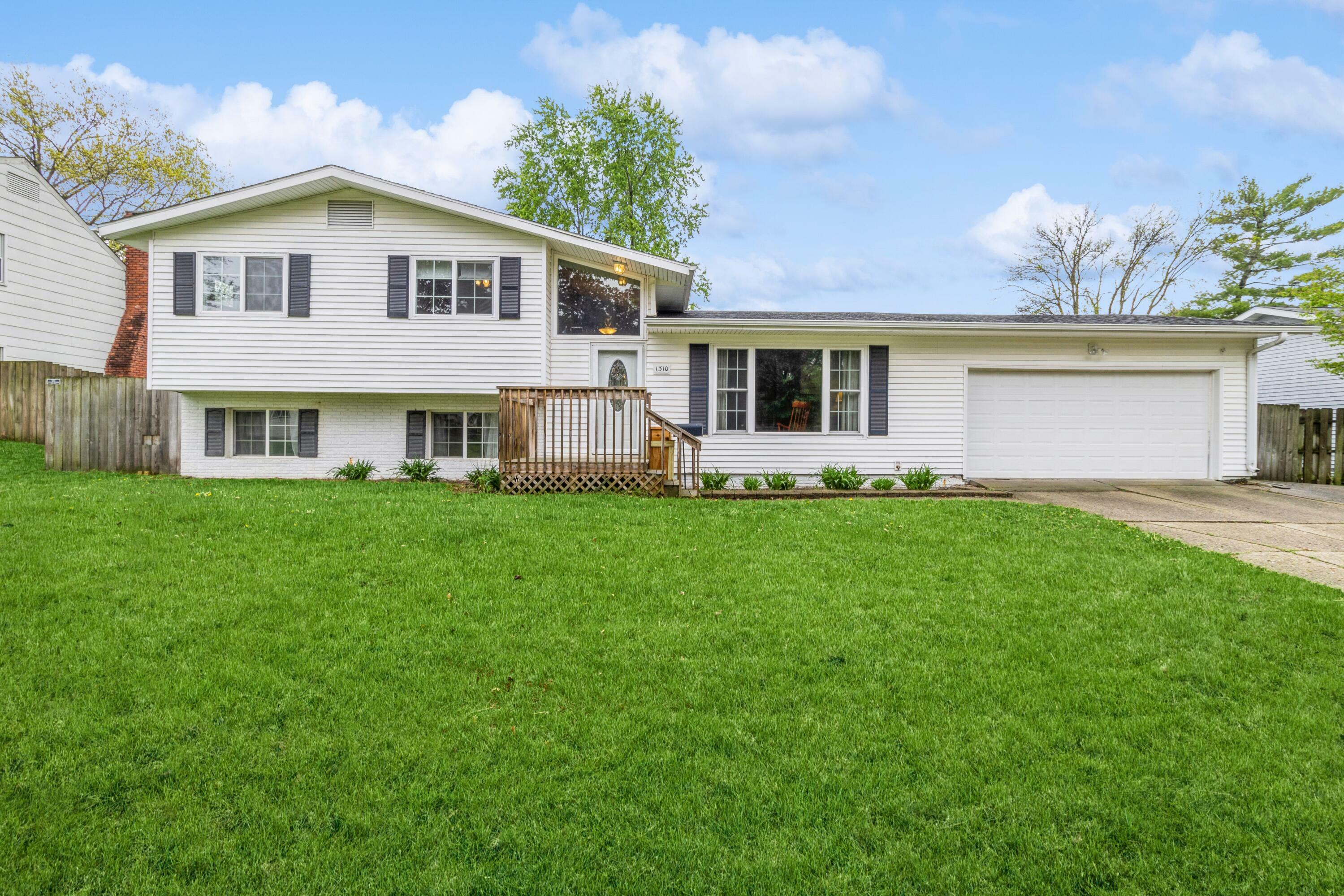 Property Photo:  1310 Coolidge Drive  IA 50010 