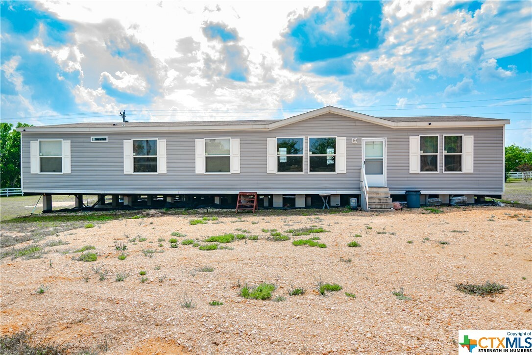 Property Photo:  430 Auxiliary Airport Road  TX 78155 