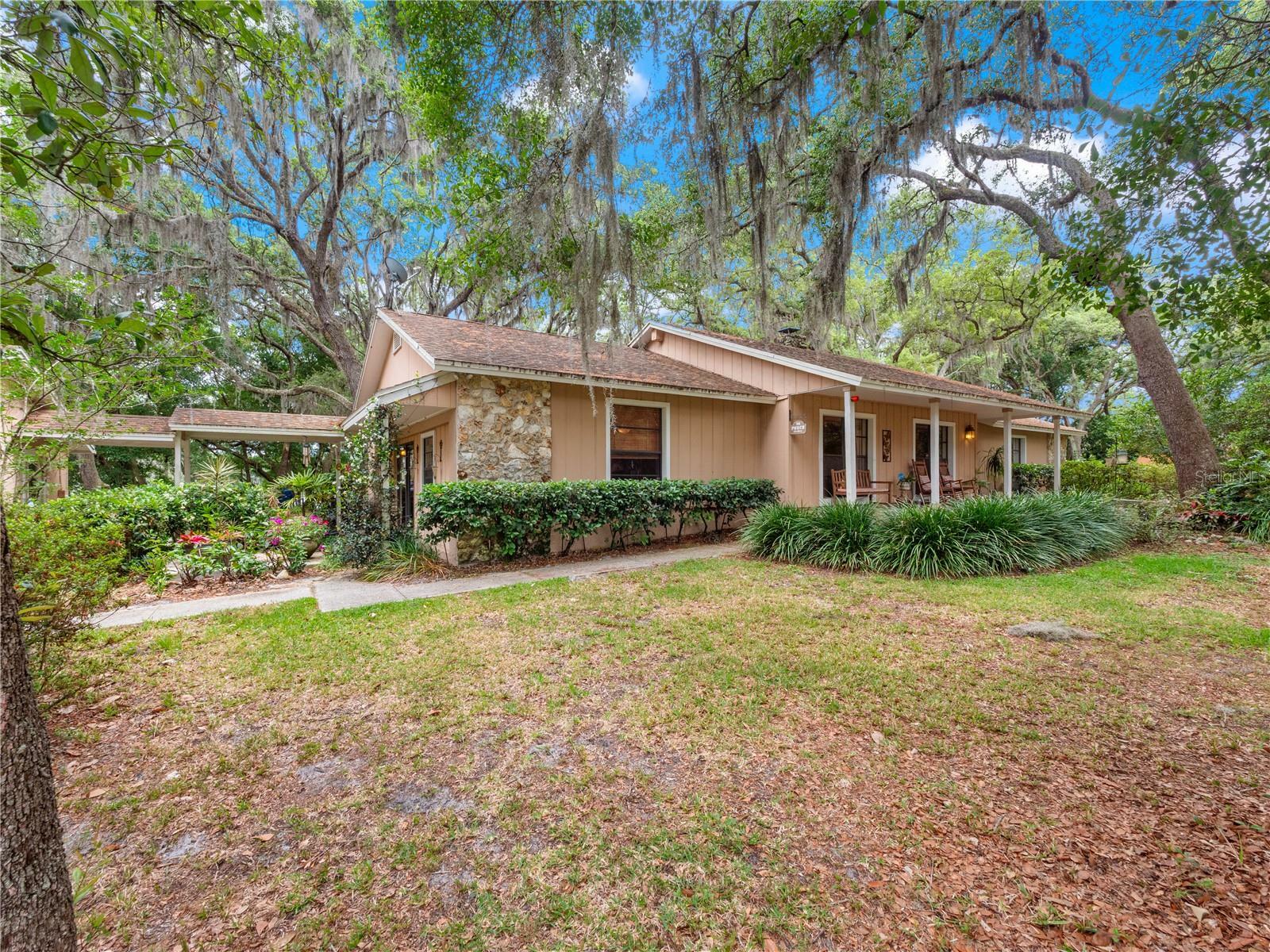 Property Photo:  5411 Pine Hollow Trail  FL 32765 