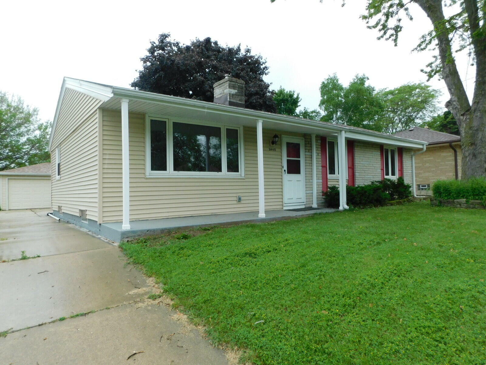 Property Photo:  2445 W Sycamore Ave  WI 53154 