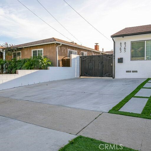 Property Photo:  8363 Glencrest Drive  CA 91352 