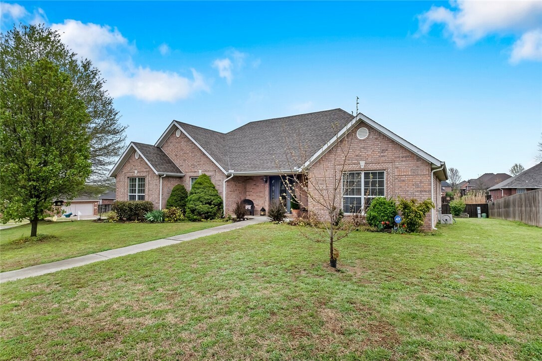 Property Photo:  552 N Brices Cross Drive  AR 72704 