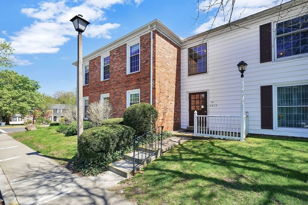 Property Photo:  39 Yorktown Dr D  MA 01108 