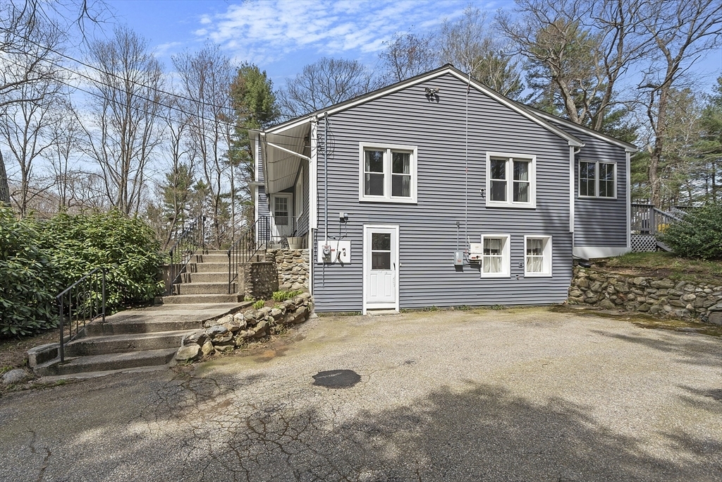 Property Photo:  733 Oxford St S  MA 01501 