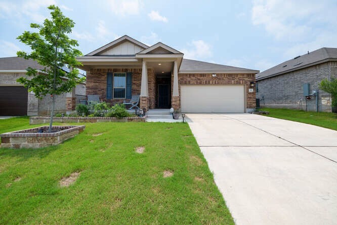 Property Photo:  172 Gunther Way  TX 76574 